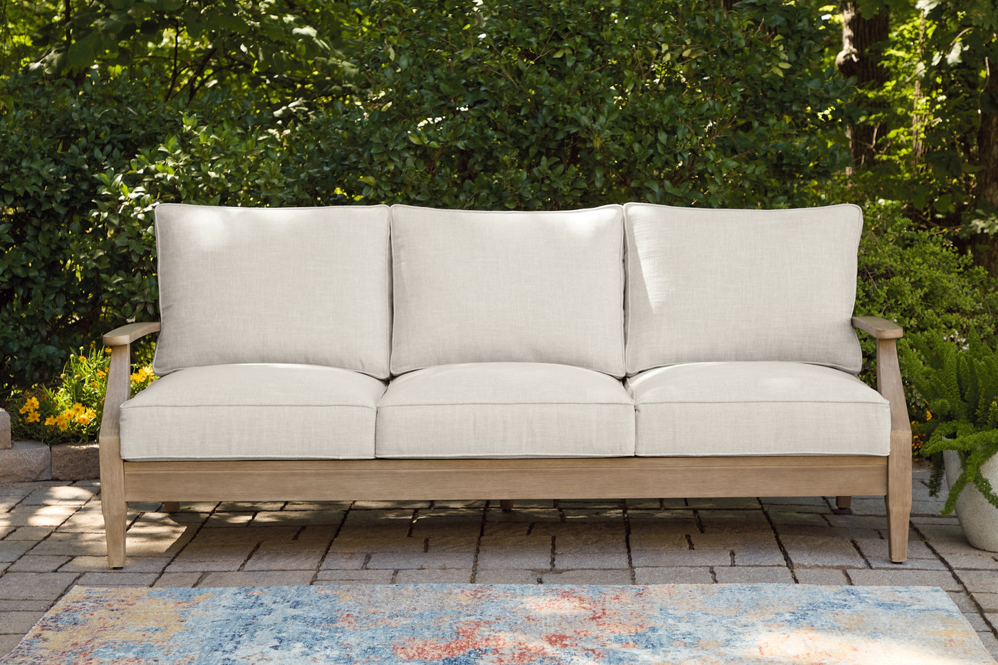 Carter Hall Sofa with Cushion